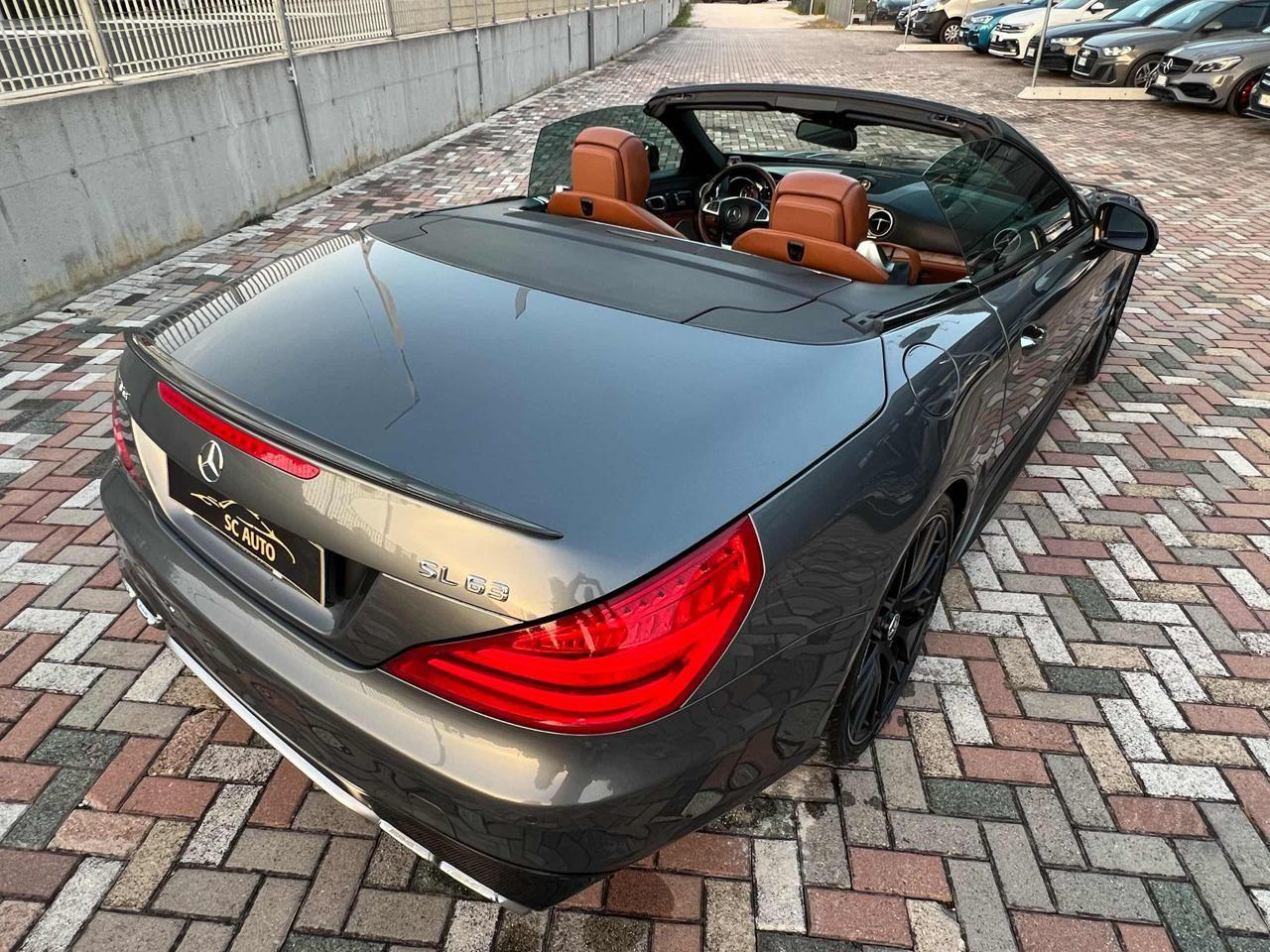 Mercedes-Benz SL 63 AMG Roadster V8