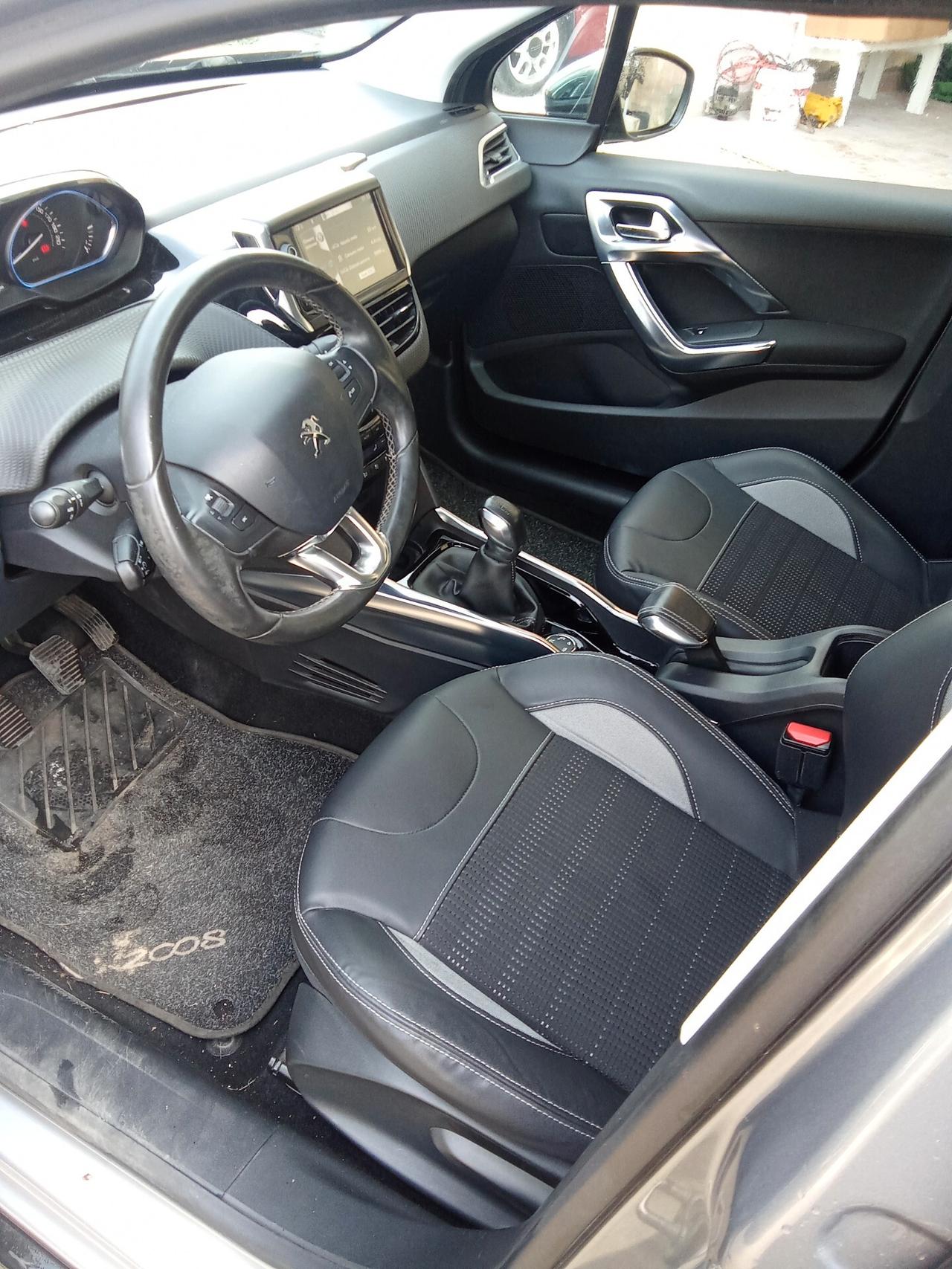 Peugeot 2008 1.6 e-HDi 115 CV Stop&Start Allure