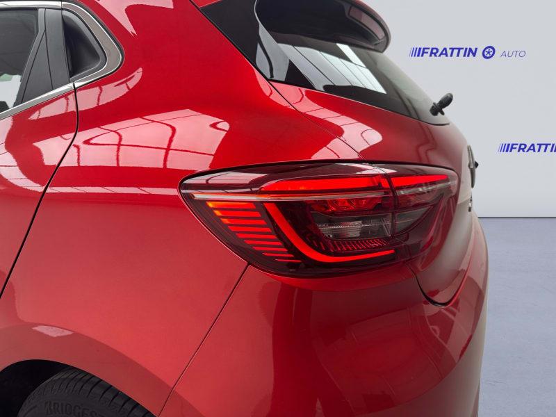 RENAULT CLIO TCE 100 CV GPL 5 PORTE IN