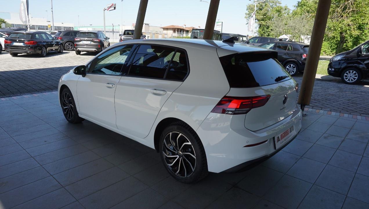 Volkswagen Golf 1.0 etsi evo Life 110cv dsg