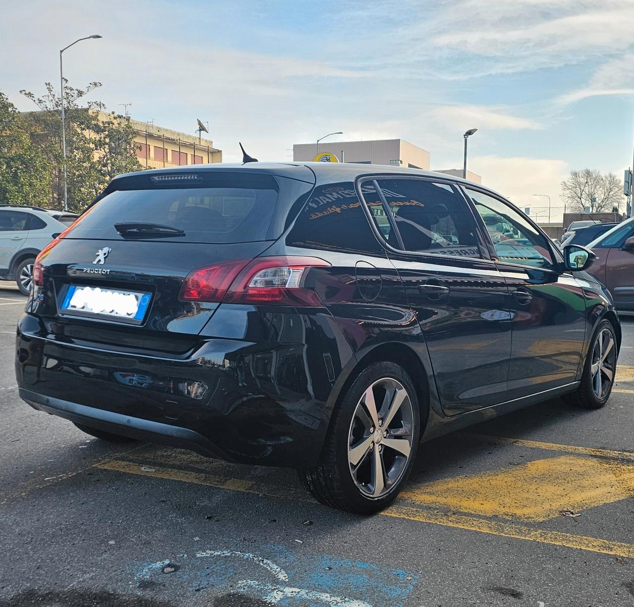 Peugeot 308 BlueHDi 100 S&S Business