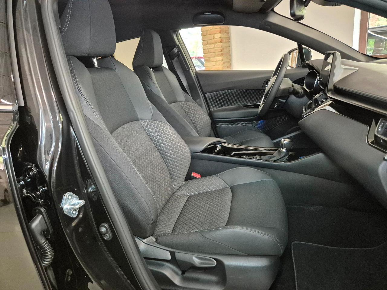 Toyota C-HR 1.8 Hybrid Trend *Tagliandi Toyota*