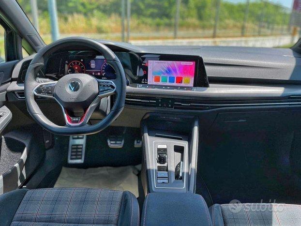 Volkswagen Golf GTI DSG