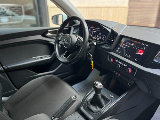 AUDI A1 1.0 TFSI Admired *FullLED*CockPit*