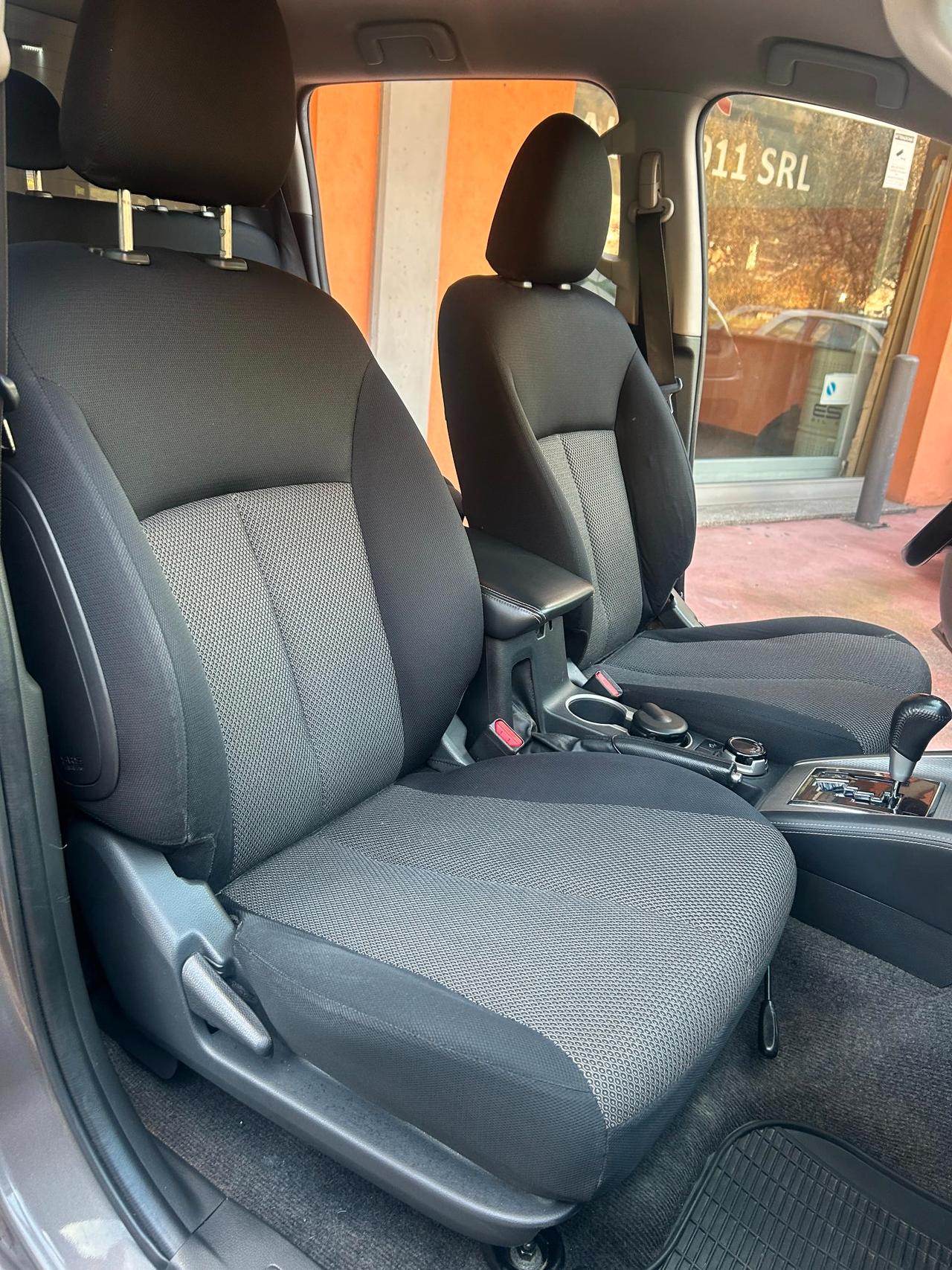 Mitsubishi L200 Double Cab L200 d.cab 2.3d Intense 4wd 150cv