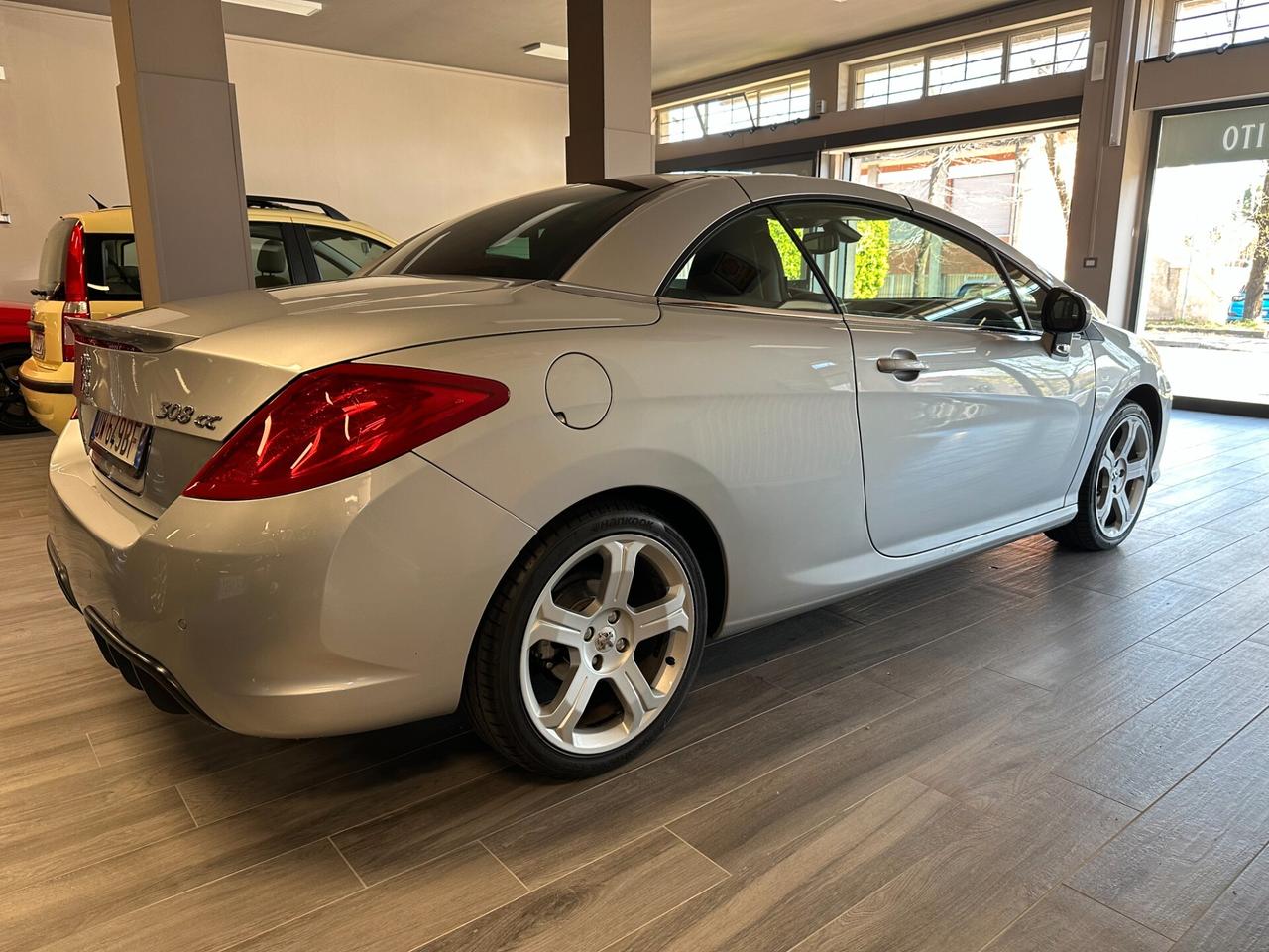 Peugeot 308 CABRIO 2.0 hdi 16v Feline 140cv