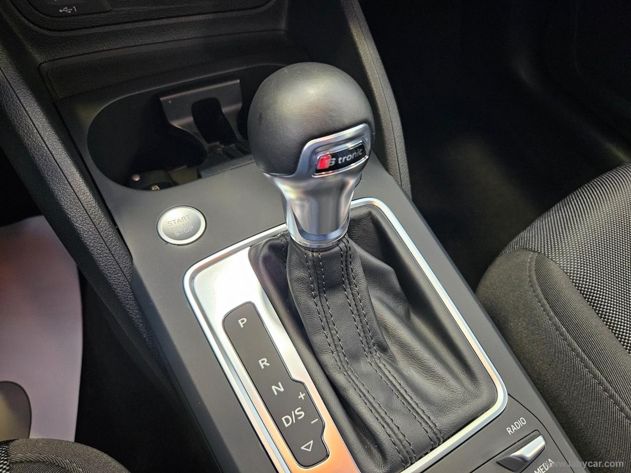 AUDI Q2 30 TDI S tronic Business