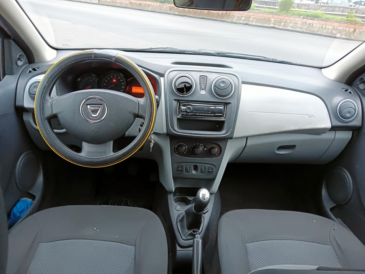 Dacia Sandero 1.2 GPL 75CV