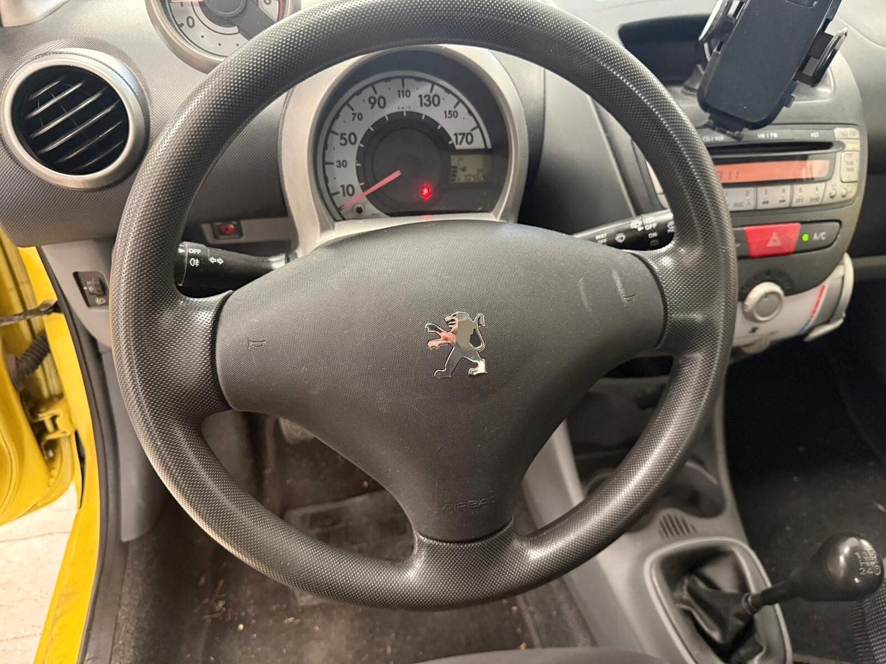 Peugeot 107 1.0 68CV 3p. Sweet Years