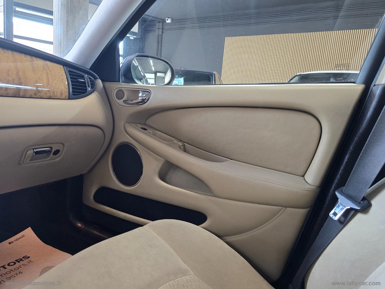 JAGUAR X-Type 2.0D Classic EU3