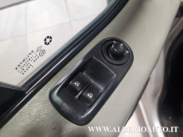 RENAULT Trafic T29 2.0 dCi/115 PC-TN Passenger Comfort Heavy 9 P