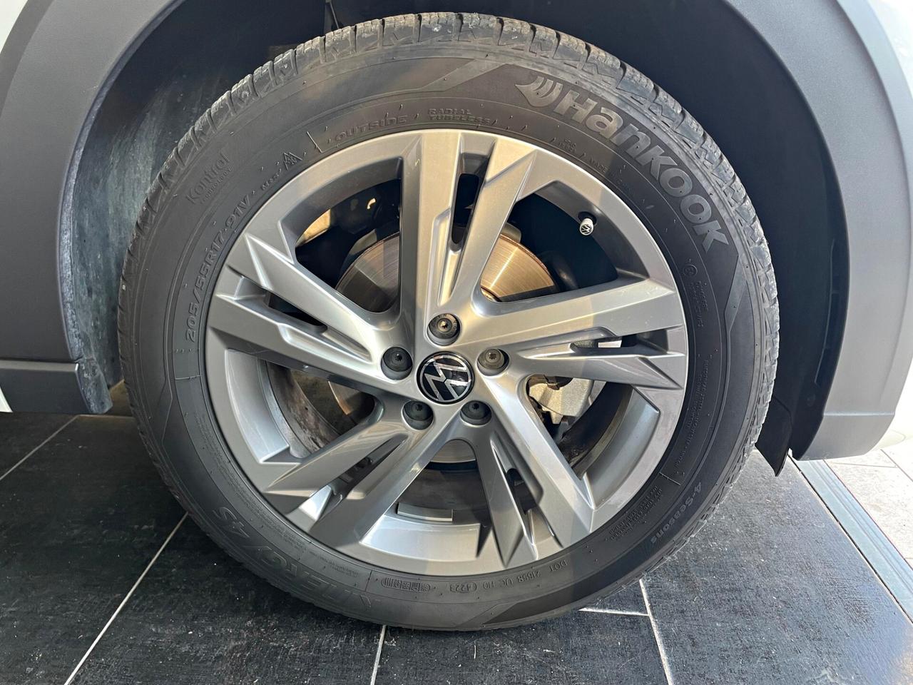 Volkswagen Taigo 1.5 TSI ACT 150 CV DSG R-Line