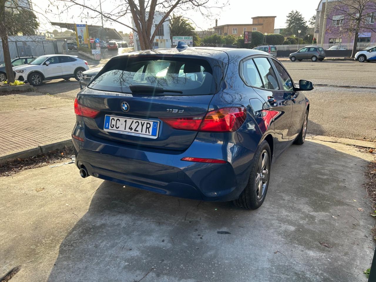 Bmw 116d KM. 99.900! Business