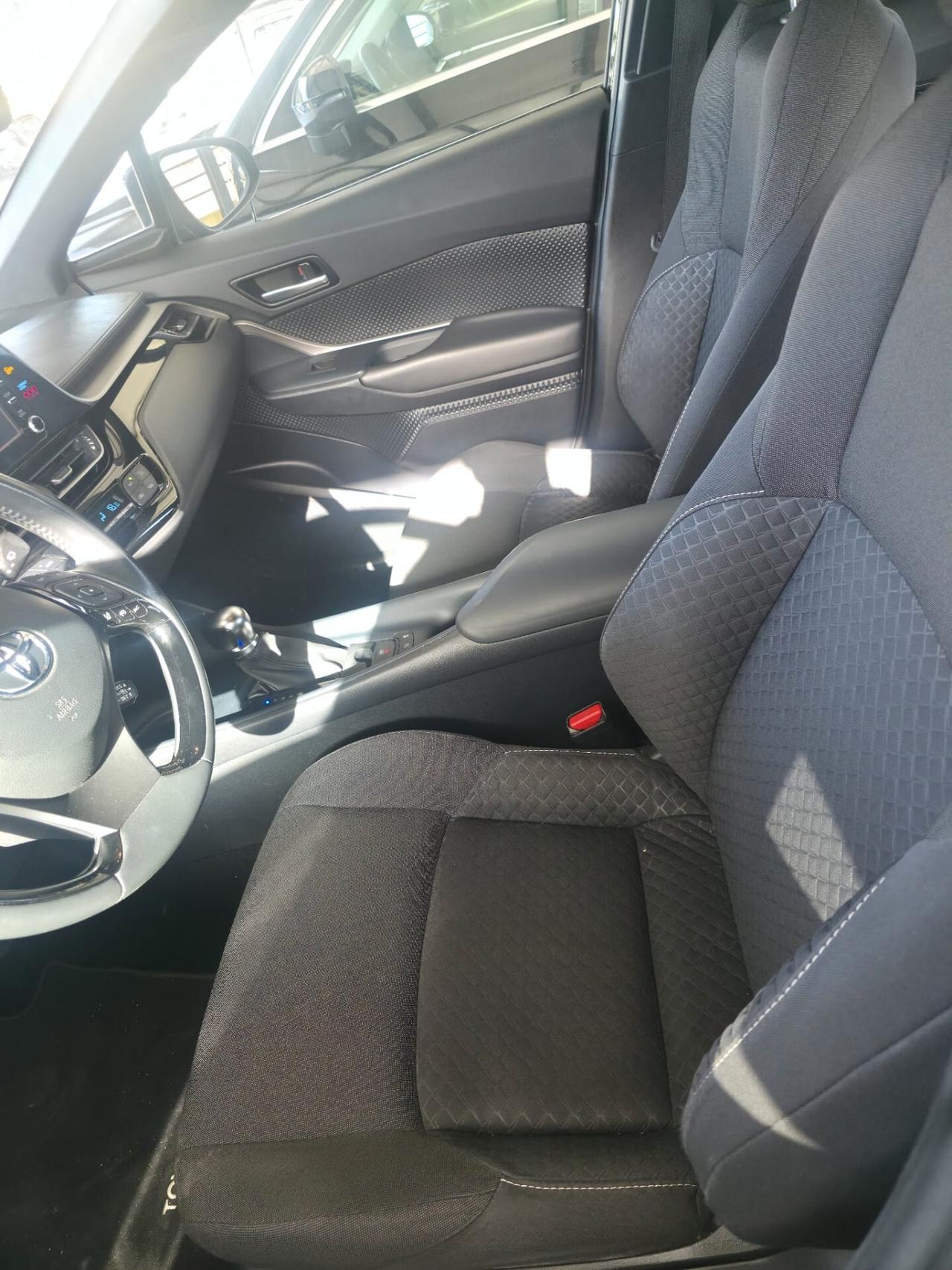 Toyota C-HR 1.8 Hybrid E-CVT GR Sport