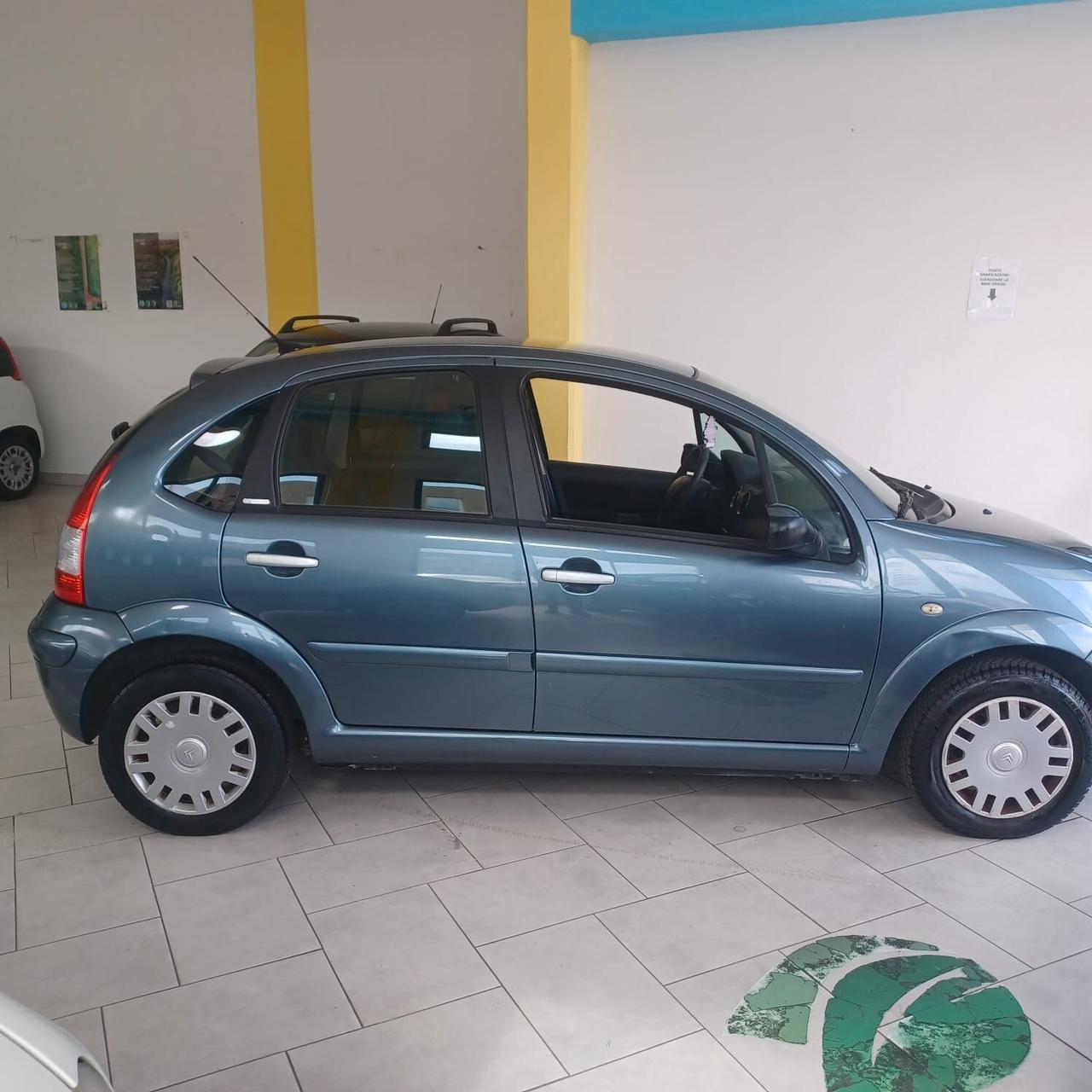 116.478 KM SOLTANTO C3 1.1 PER NEOPATENTATI