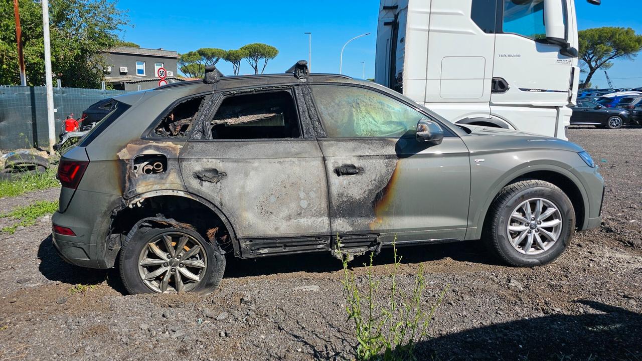 INCENDIATA Audi Q5 40 TFSI quattro S tronic S line