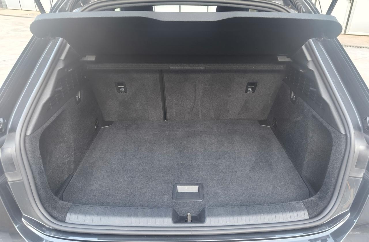 Audi A3 Sedan 35 TDI S tronic Business Advanced