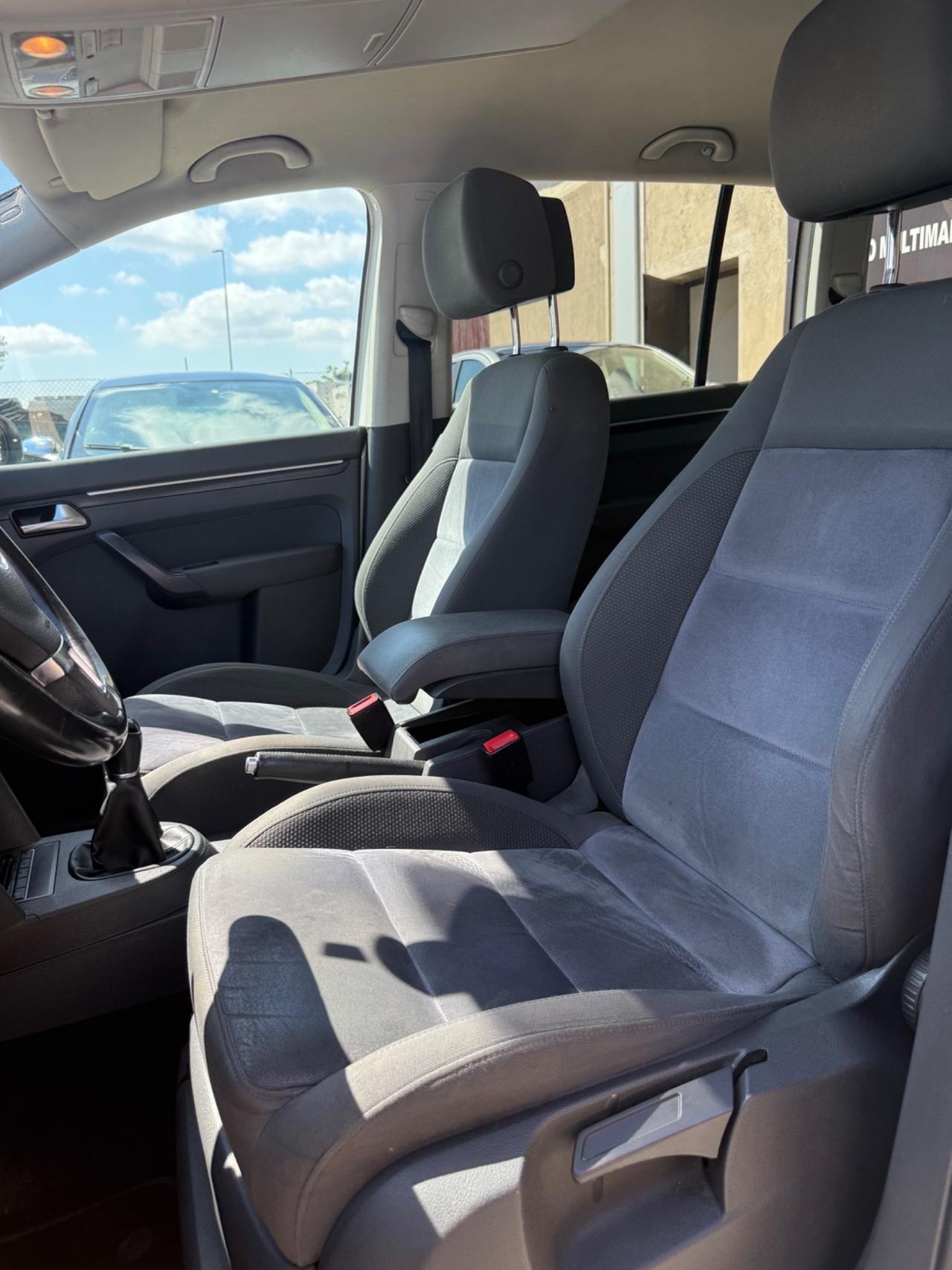Volkswagen Touran Business 2.0 TDI 140 CV Highline