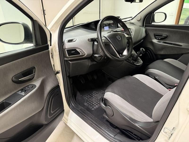 Lancia Ypsilon Ypsilon 0.9 TwinAir 85 CV 5 porte Metano Ecochic Gold