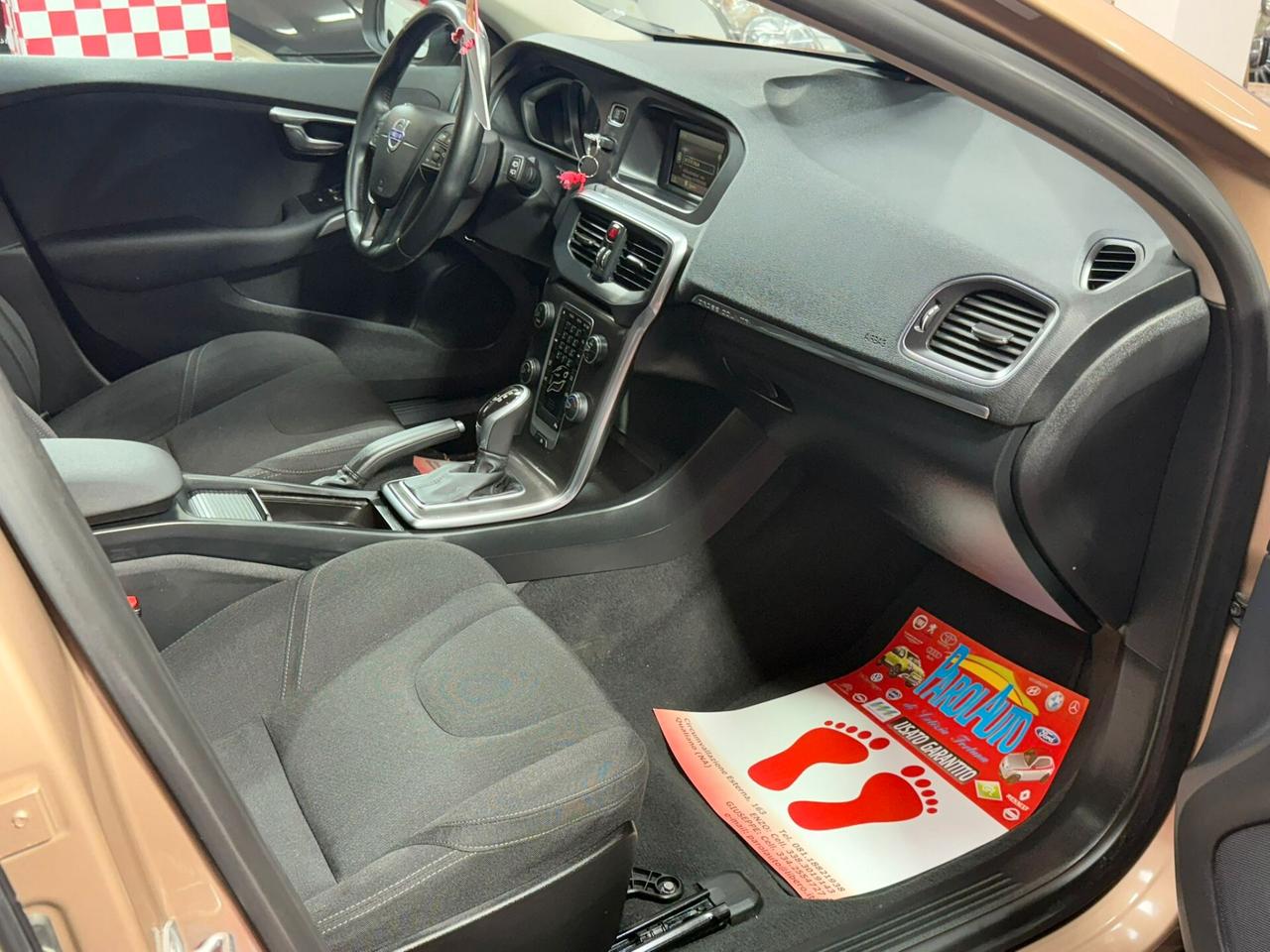 Volvo V40 Cross Country D2 1.6 114cv - 2014