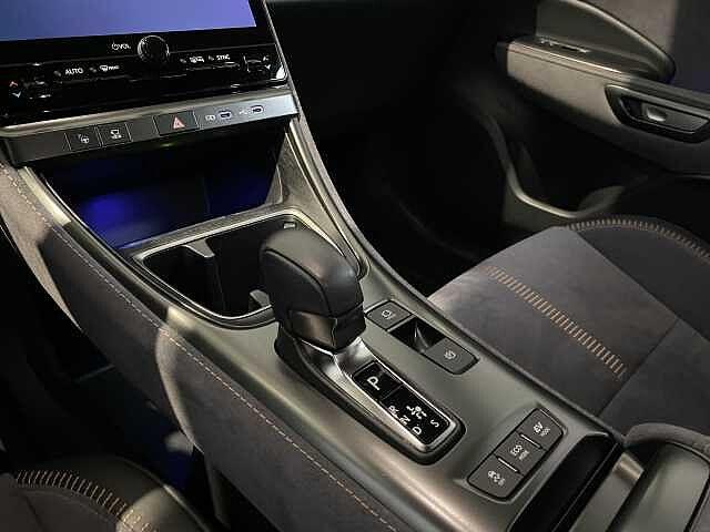 Lexus LBX Hybrid 4WD Cool