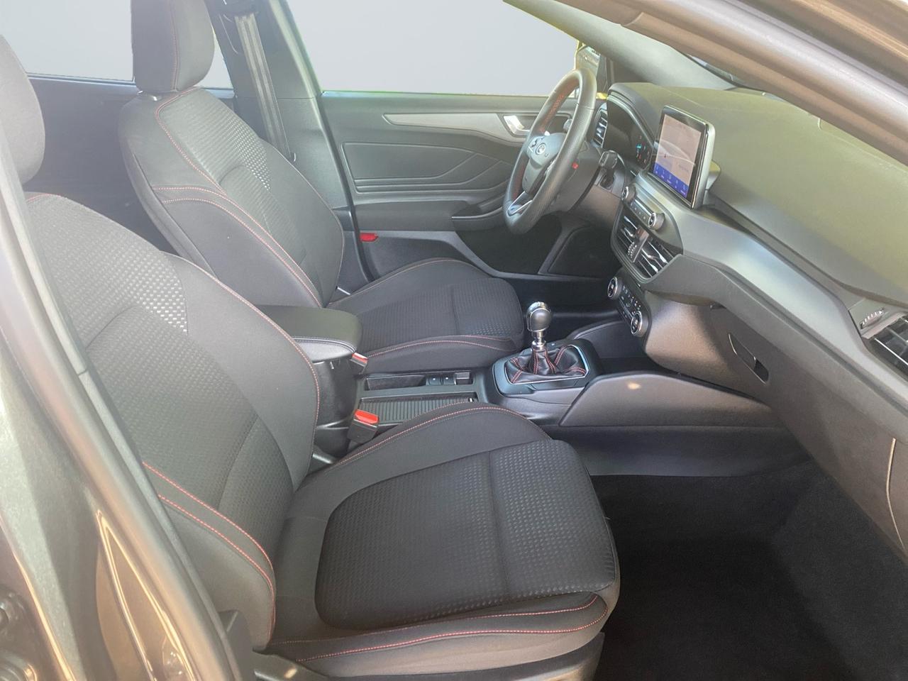 FORD Focus V 2022 - Focus 1.0 ecoboost h ST-Line Design 125cv