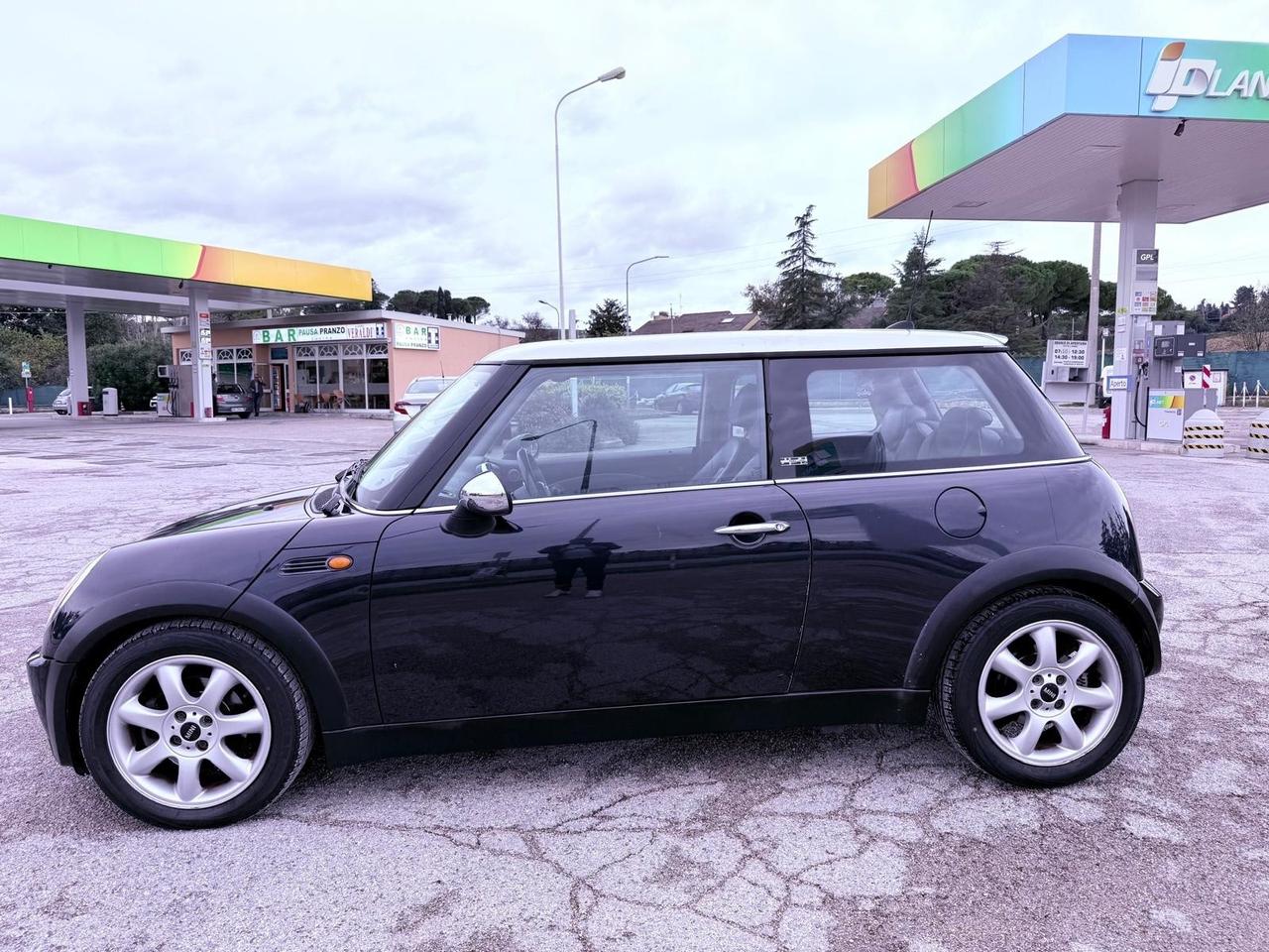 Mini 1.6 16V Cooper Ok neopatentati