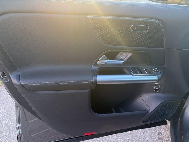 Mercedes-Benz EQA 300 4Matic Progressive Advanced