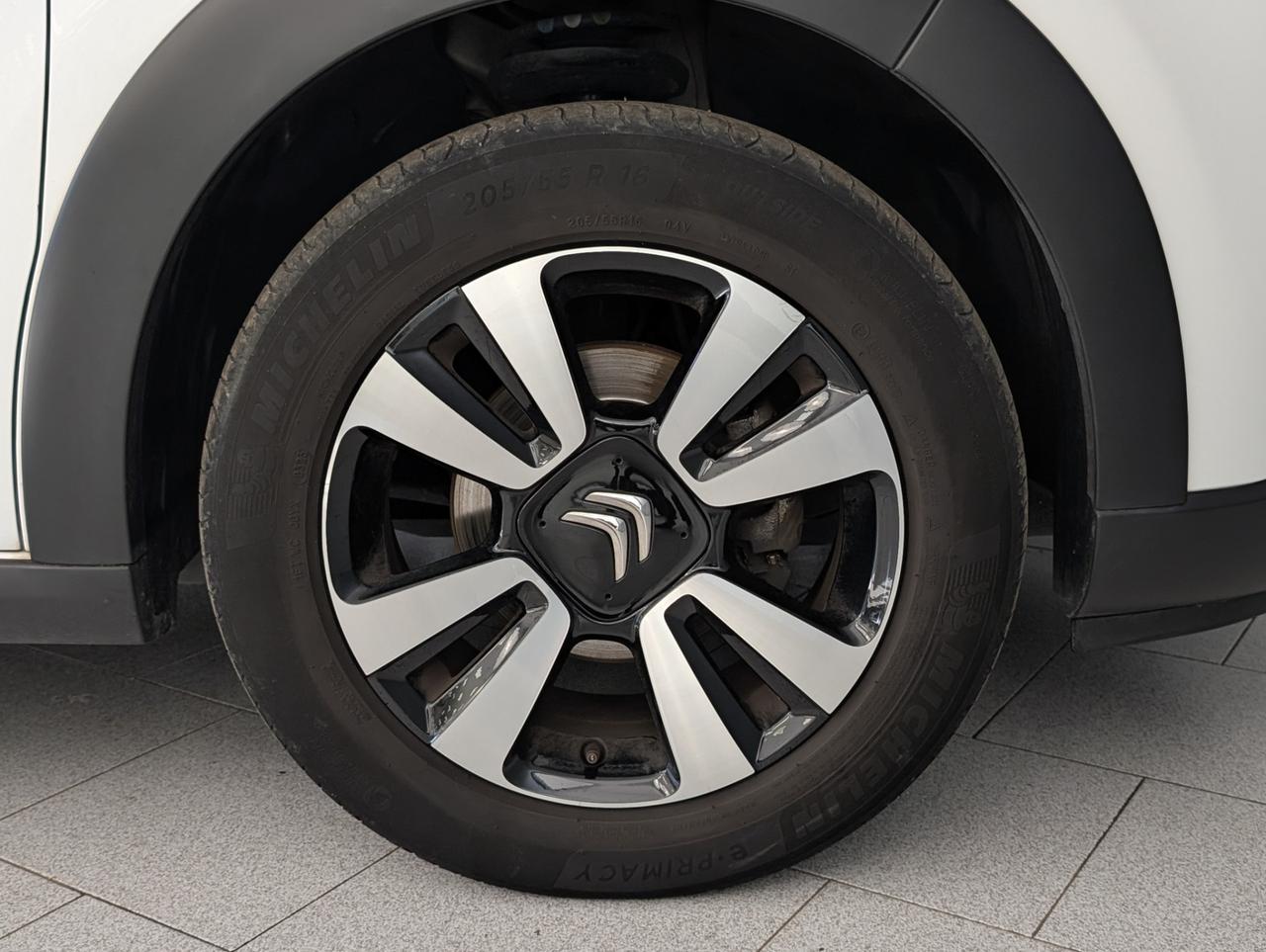 Citroen C3 1.2 puretech 83cv Shine