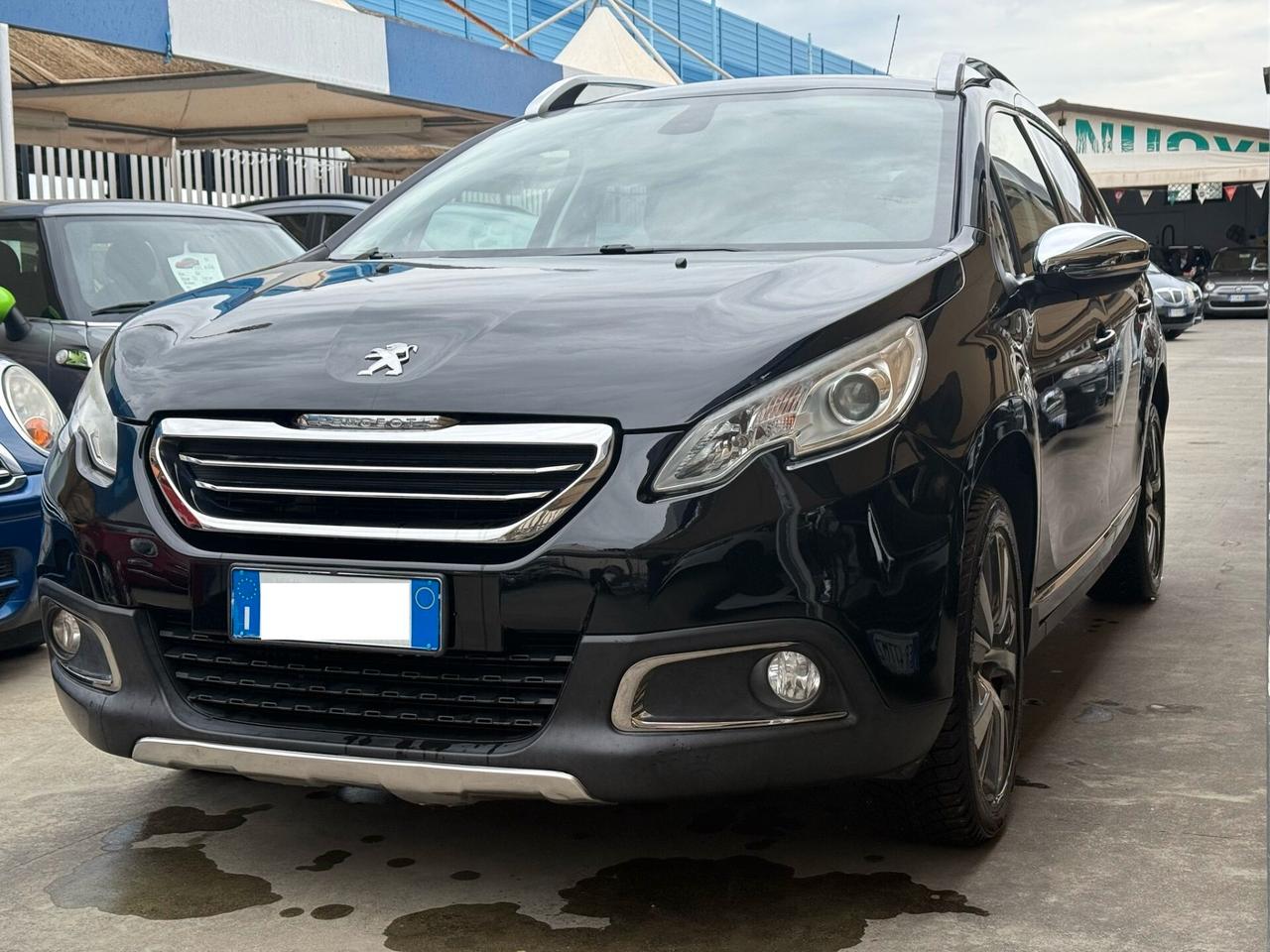 PEUGEOT 2008 1,2 BENZ.
