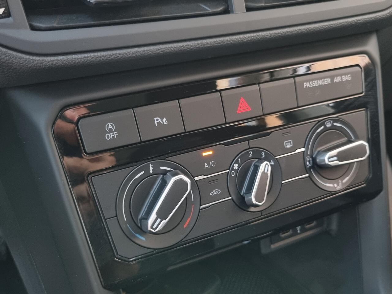 Volkswagen T-Cross 2019 1.0 tsi Style 110cv