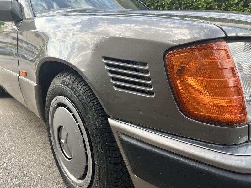 Mercedes-Benz Serie 200-320 250 E Turbo Diesel UNICO PROPRIETARIO