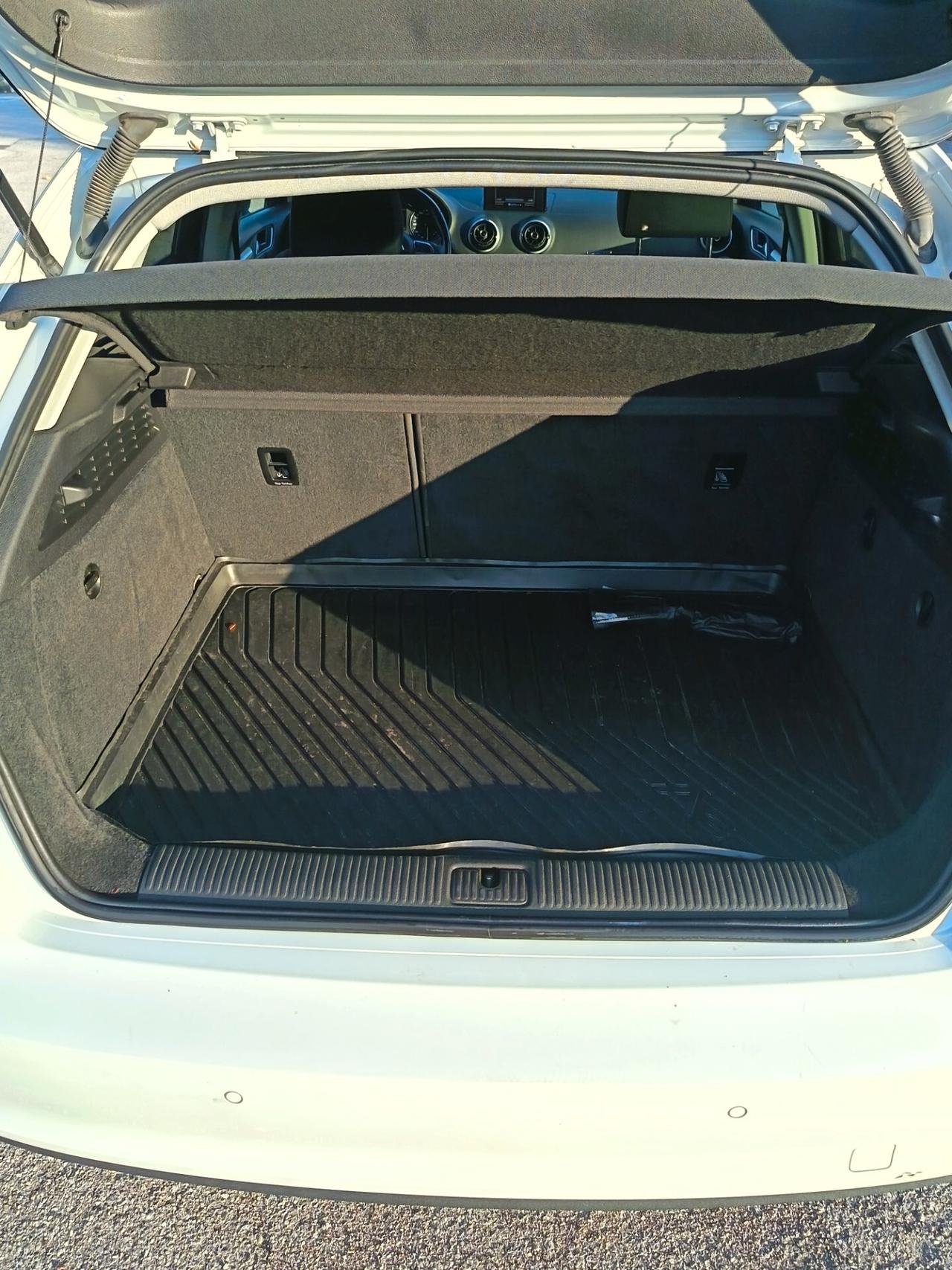 Audi A3 SPB 1.4 TFSI S tronic g-tron Attraction
