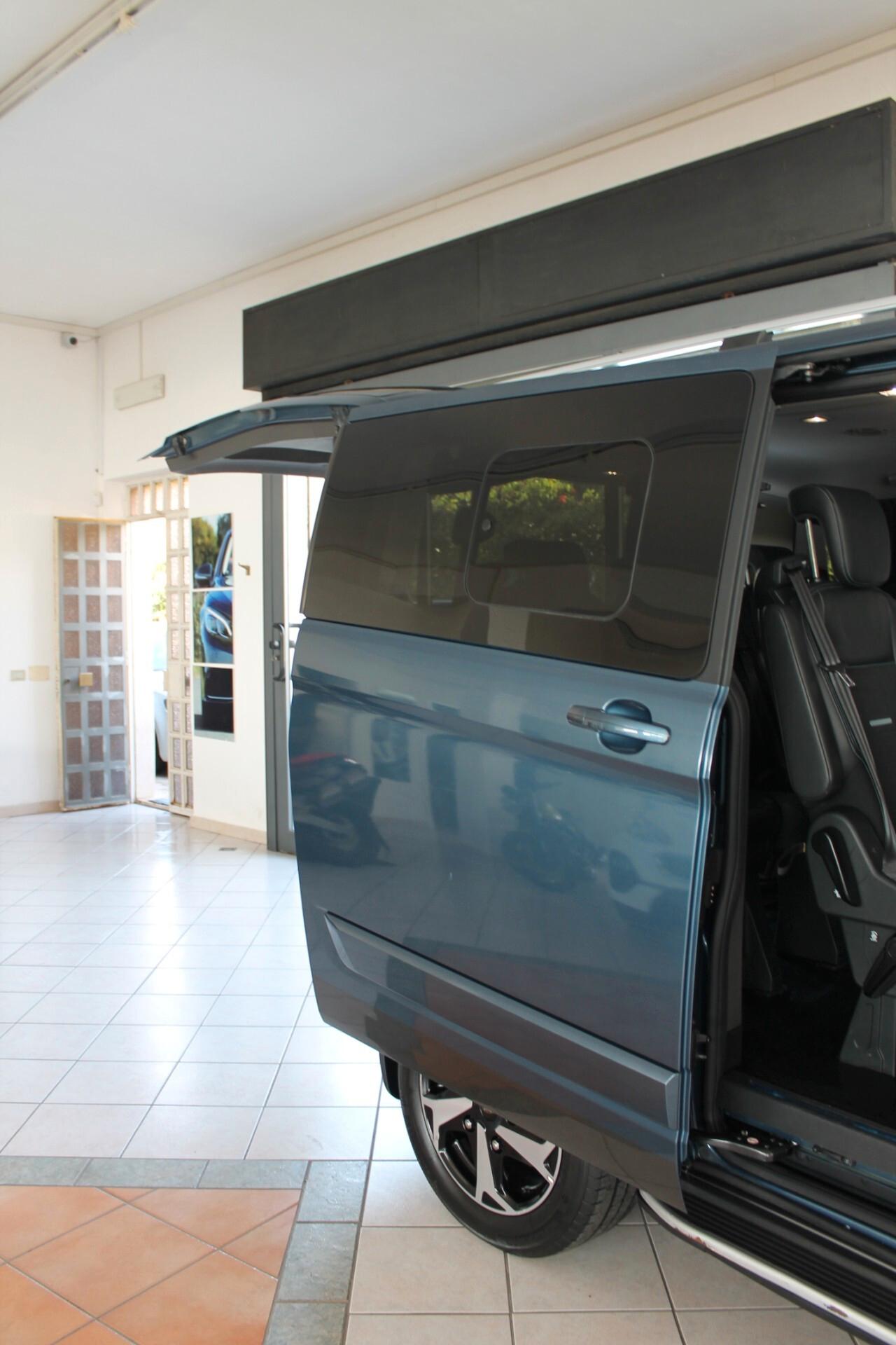 Ford Tourneo Custom 320 2.0 EcoBlue 185CV aut. PC Active