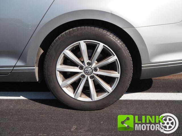 VOLKSWAGEN Passat Variant 2.0 TDI DSG Executive BlueMotion Tech.