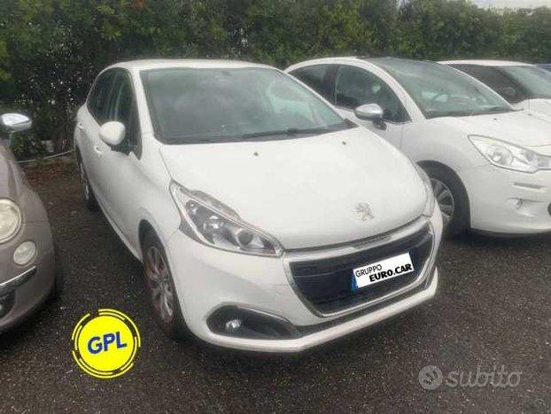 Peugeot 208 Active PureTech 82 GPL