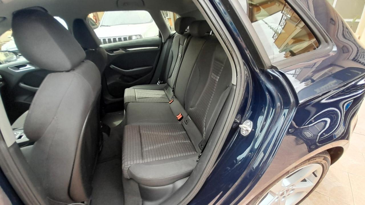 Audi A3 SPB 1.6 TDI S tronic Sport