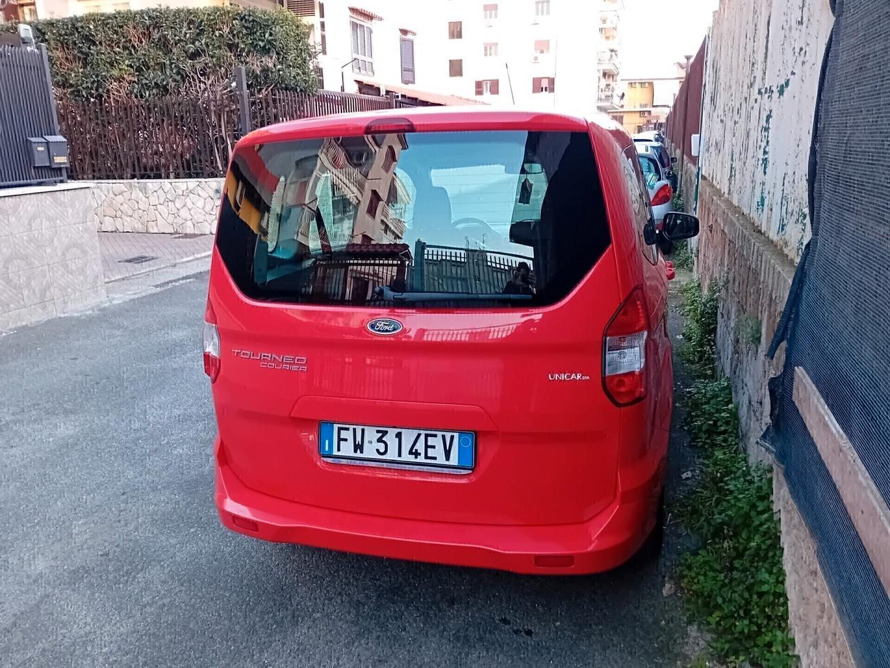 Ford Tourneo Courier 1.0 EcoBoost 100 CV Sport