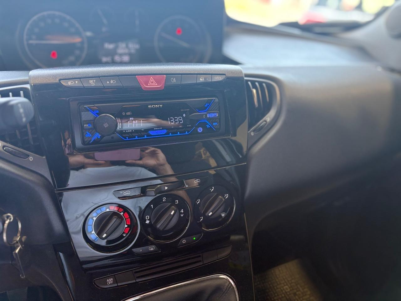Lancia Ypsilon 1.2 69 CV 5 porte Gold