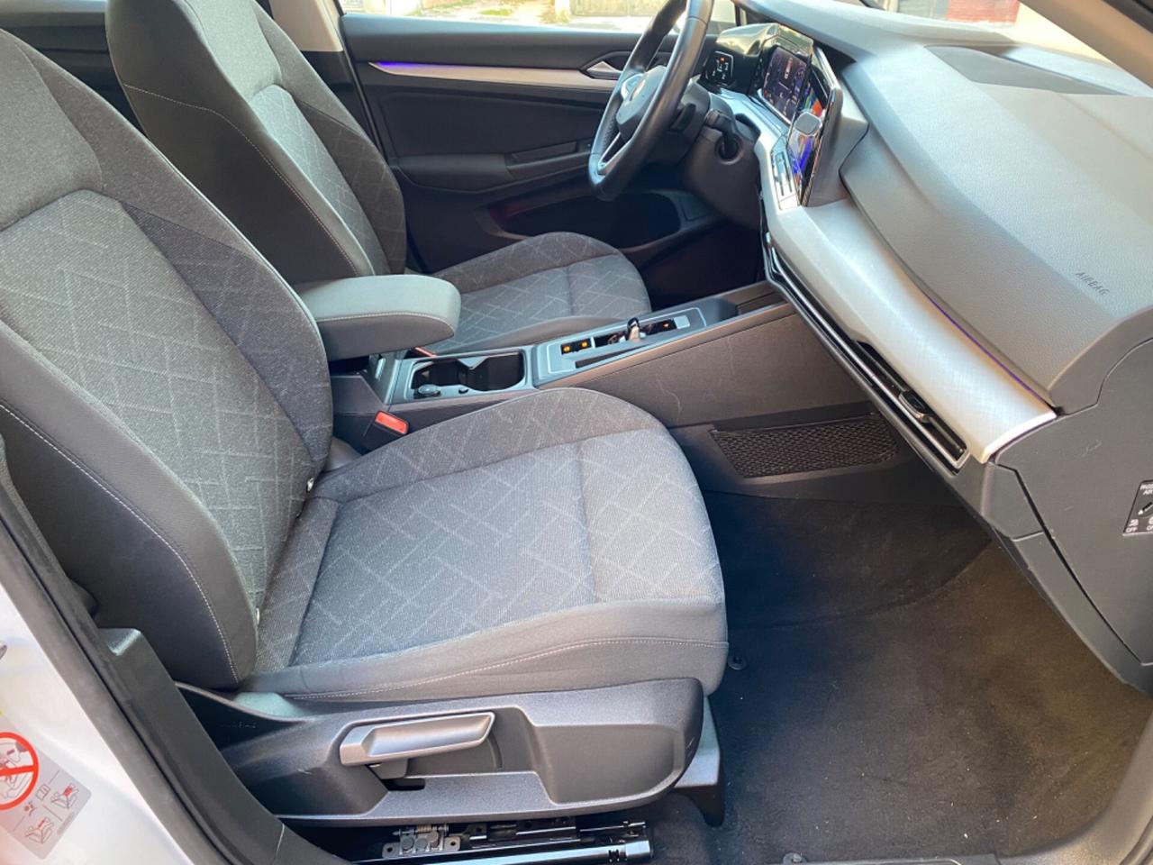 Volkswagen Golf Variant 1.0 eTSI EVO DSG Life