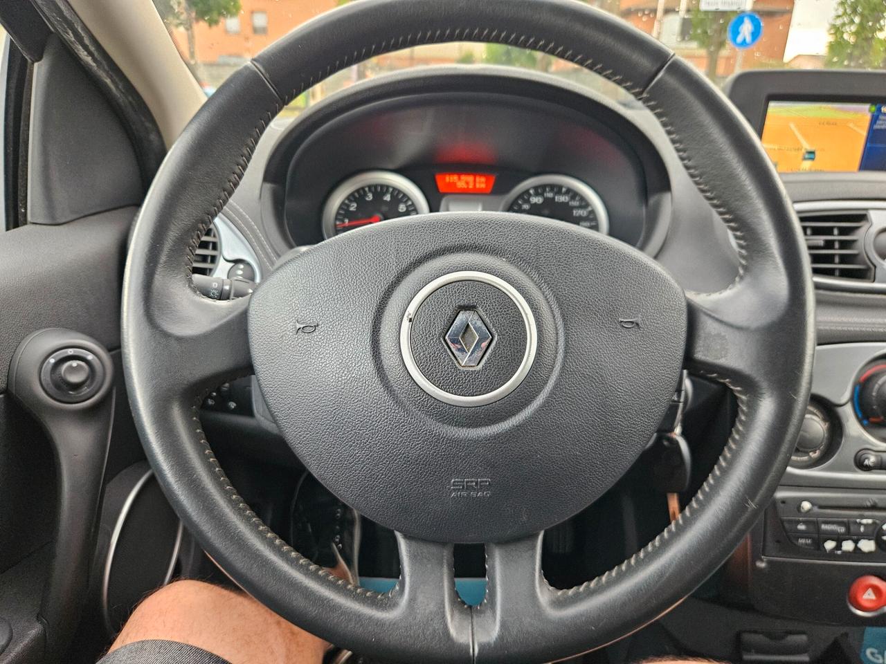 Renault Clio 1.2 16V 5 porte NEOPATENTATI E5