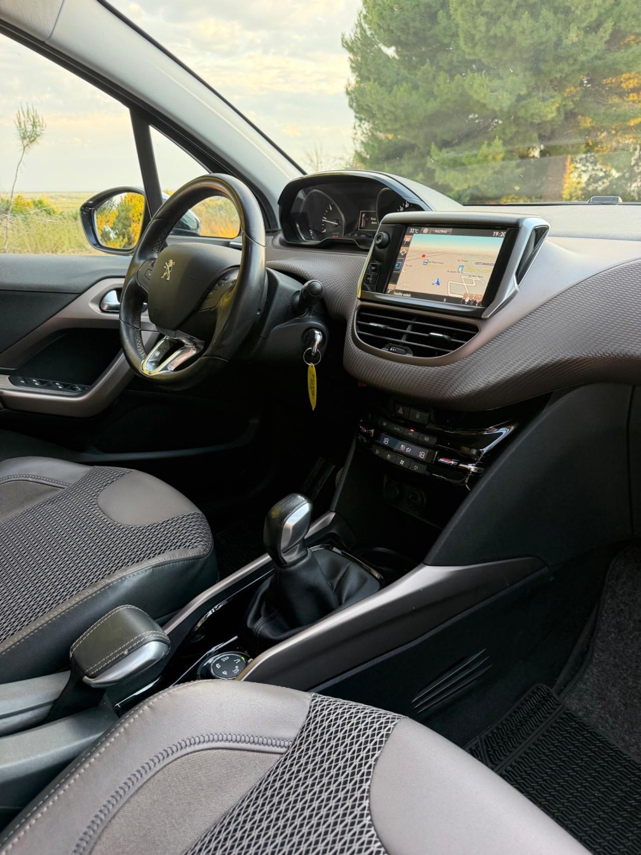 Peugeot 2008 BlueHDi 100 Allure