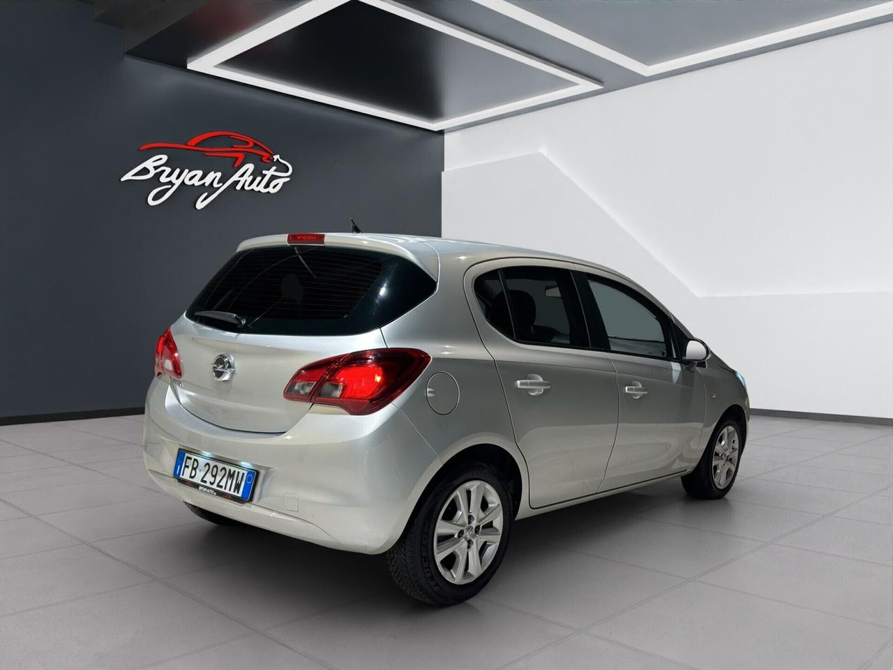 Opel Corsa 1.4 90CV GPL Tech 5 porte b-Color