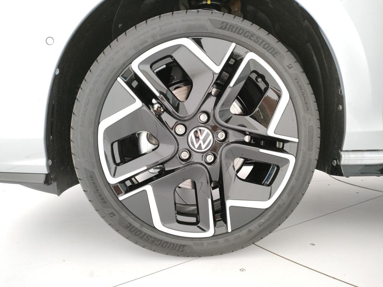 Volkswagen Golf 2.0 tdi r-line plus 150cv dsg