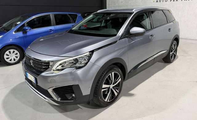 Peugeot 5008 7 Posti Cambio Automatico Distribuzione nuova