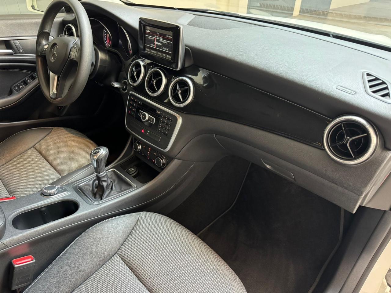 Mercedes-benz CLA 200 CDI
