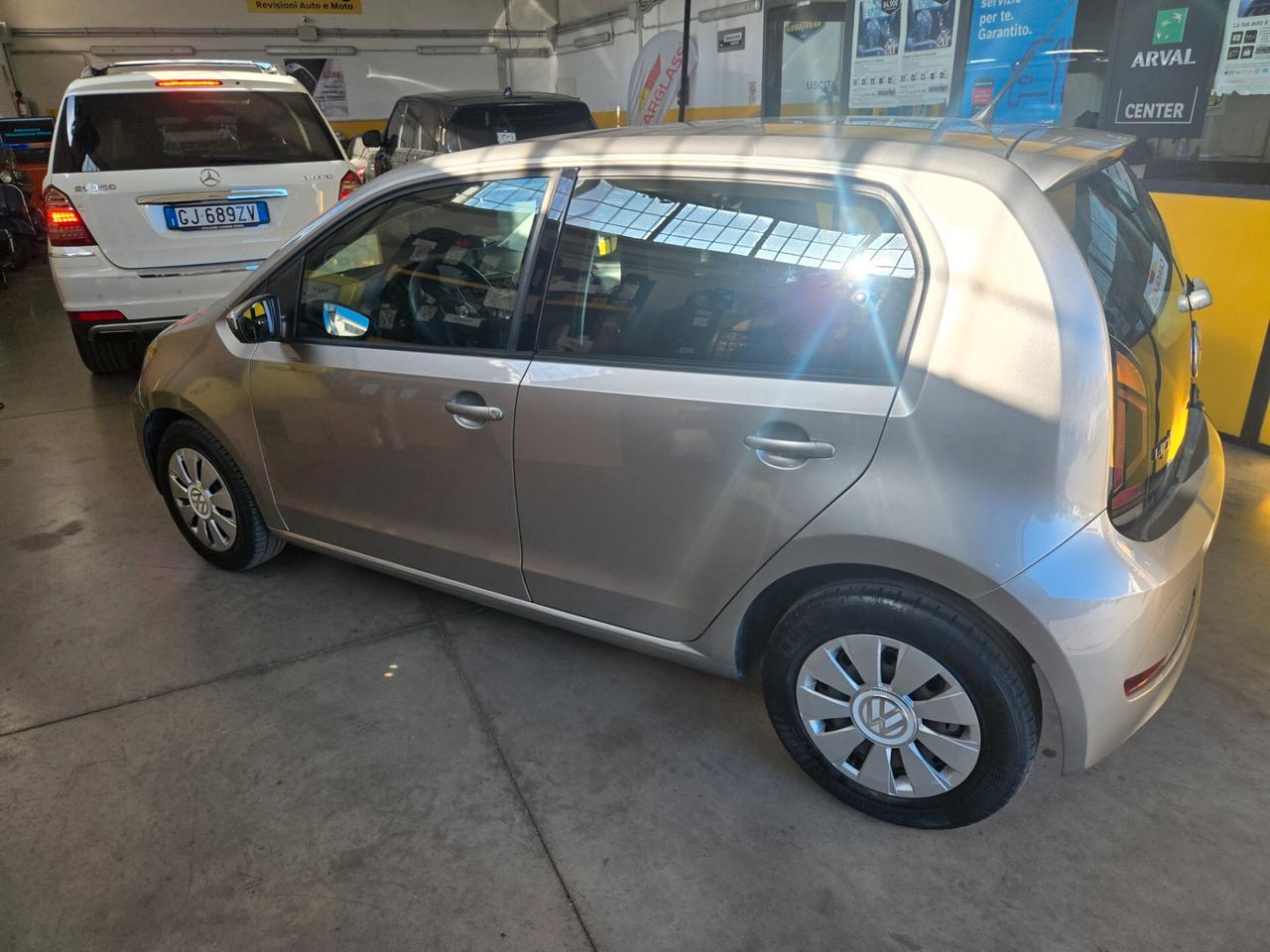 Volkswagen up! 1.0 75 CV 5p IVA ESPOSTA