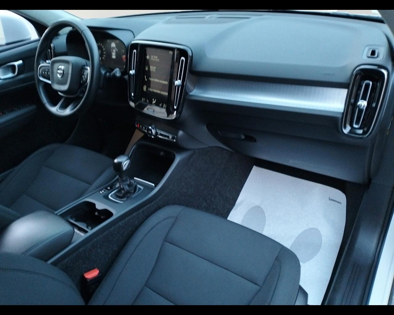 VOLVO XC40 (2017-->) XC40 T2 Business