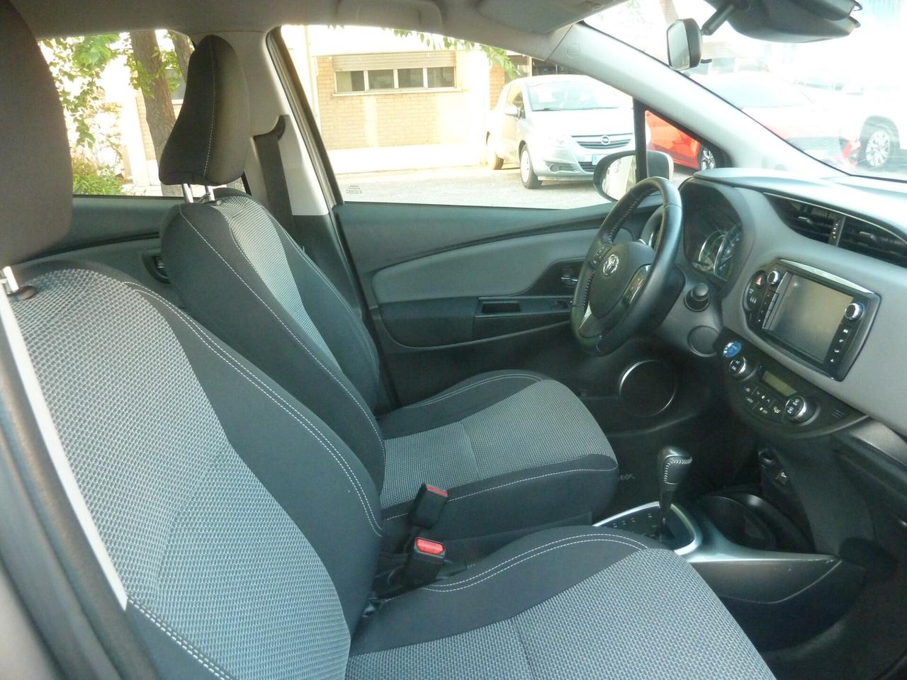 Toyota Yaris 1.5 Hybrid 5 p. Cambio Automatico
