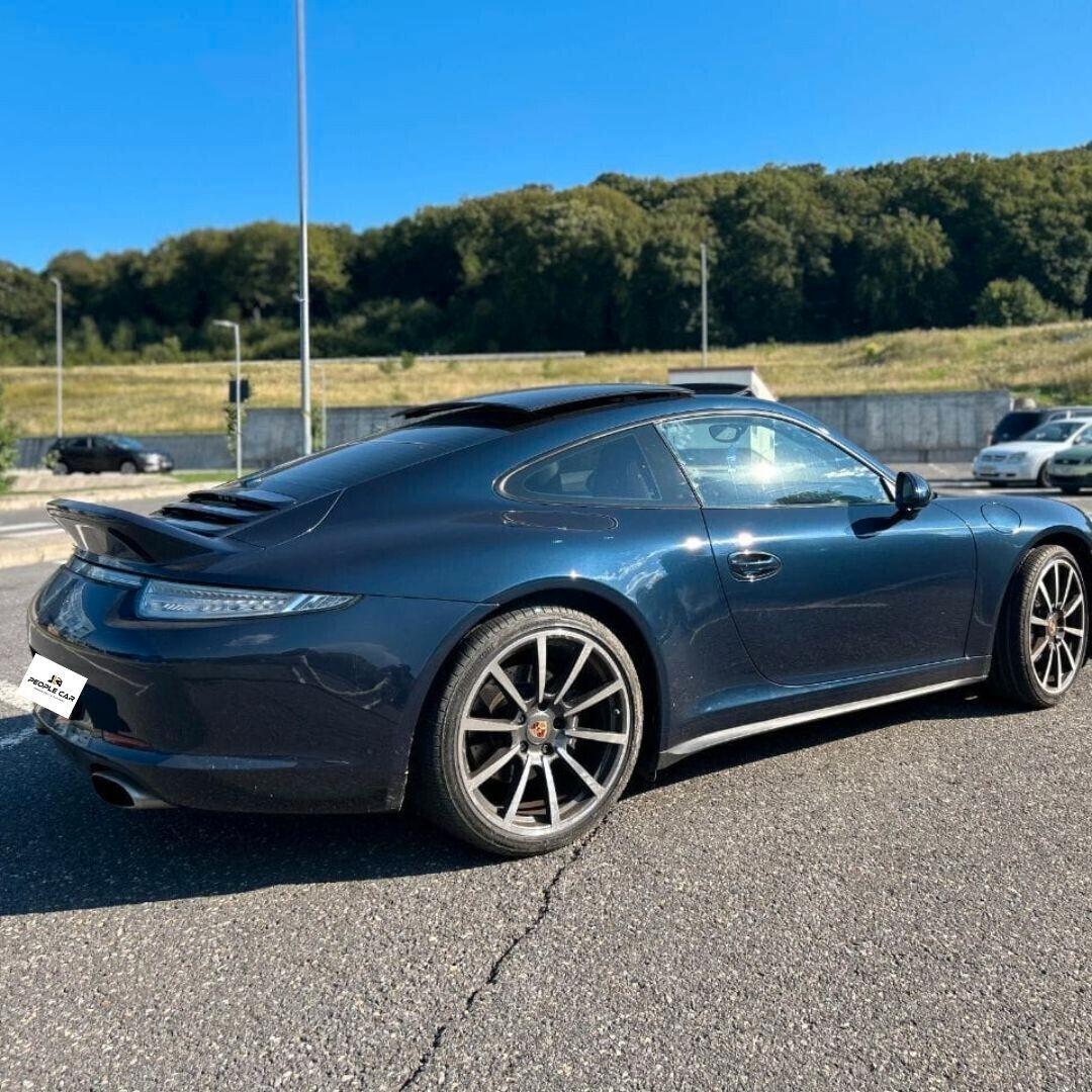Porsche 911 3.4 Carrera 4 Coupé